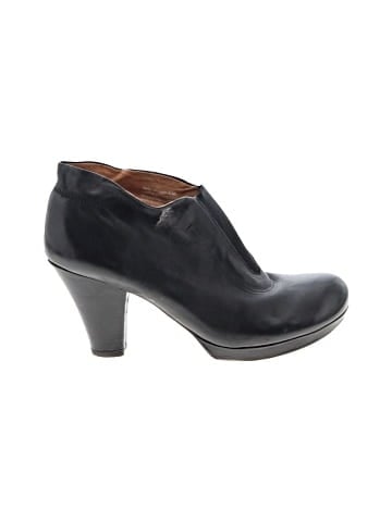 Naya Ankle Boots (view 1)