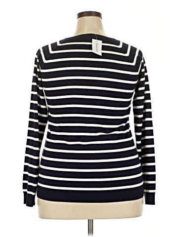 Spense Long Sleeve T-Shirt (view 2)