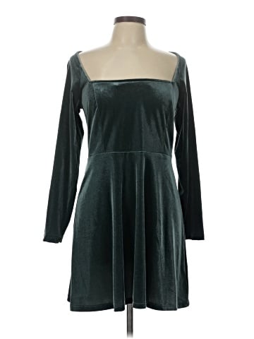 Old Navy Casual Dress (view 1)