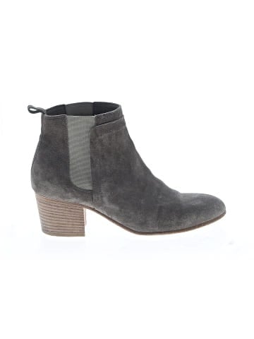 Vince. Ankle Boots (view 1)