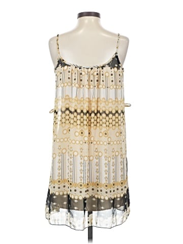Timing Sleeveless Top (view 2)