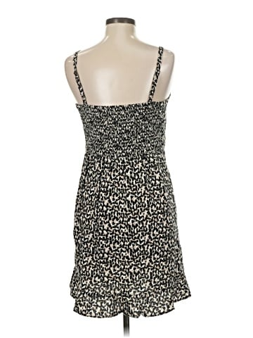 Old Navy Casual Dress (view 2)
