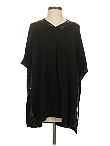 Victoria Poncho (view 1)