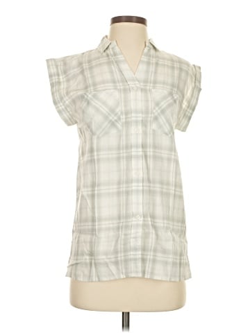UNTUCKit Sleeveless Button-Down Shirt (view 1)