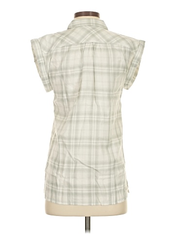 UNTUCKit Sleeveless Button-Down Shirt (view 2)
