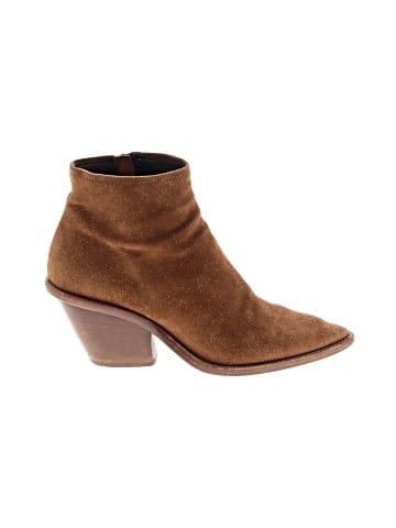 Attilio Giusti Leombruni Ankle Boots (view 1)