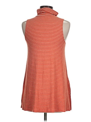 Puella Sleeveless Turtleneck (view 2)