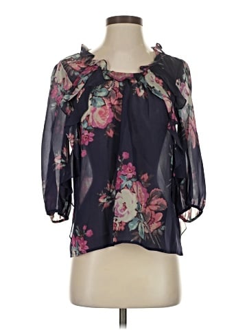 Leifsdottir 3/4 Sleeve Blouse (view 1)