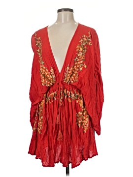 green emerald velvet dress Free People Red Floral Mini Dress with Lace Trim, Open Back and Balloo   The Thrifty Hippy