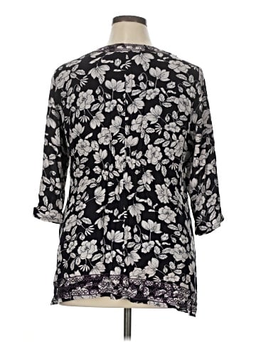 Magnolia Grace 3/4 Sleeve Blouse (view 2)