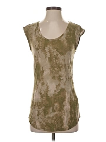 Lisa Rinna Sleeveless T-Shirt (view 1)