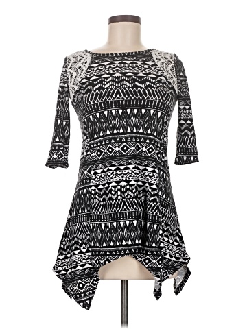 Mudd Casual Dress (view 1)