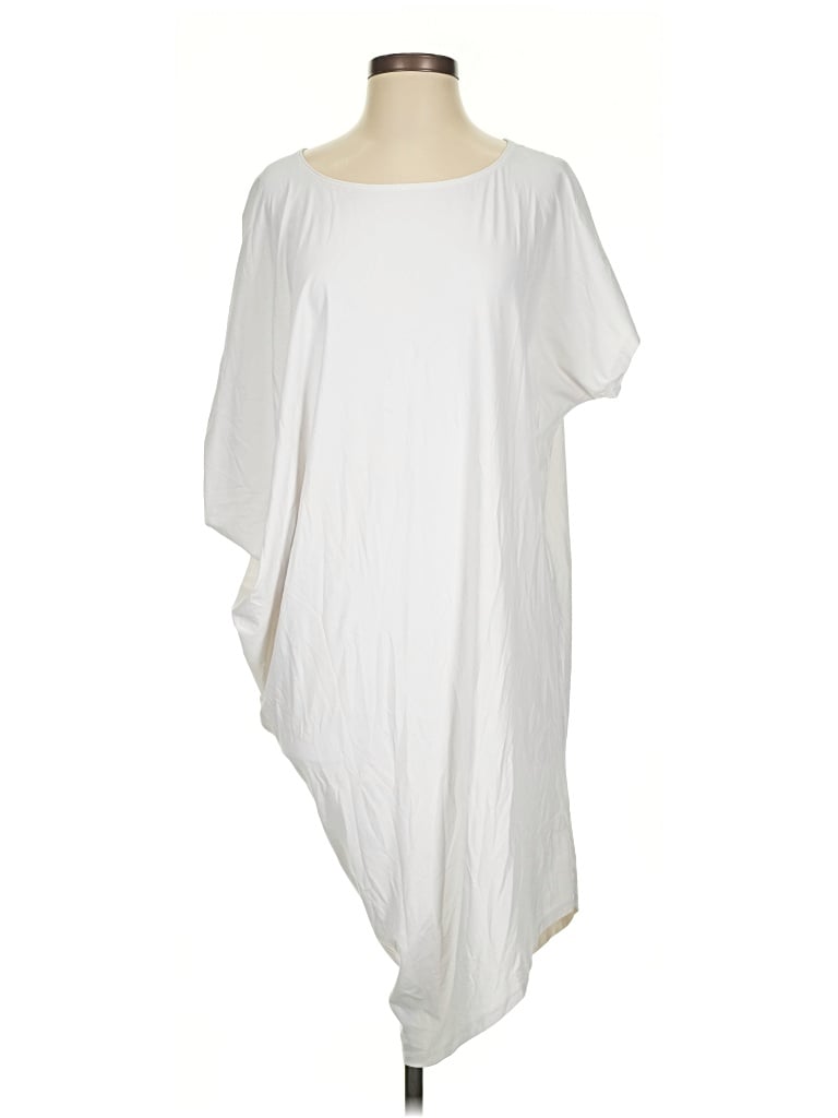 Pre-owned Athleta 3/4 Sleeve T-shirt In White