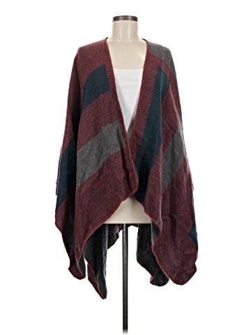BB Dakota Poncho (view 1)