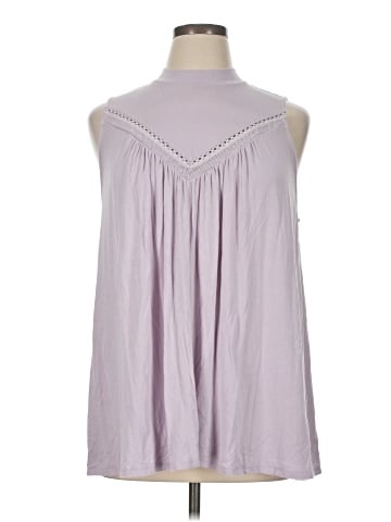 Everleigh Sleeveless Blouse (view 1)