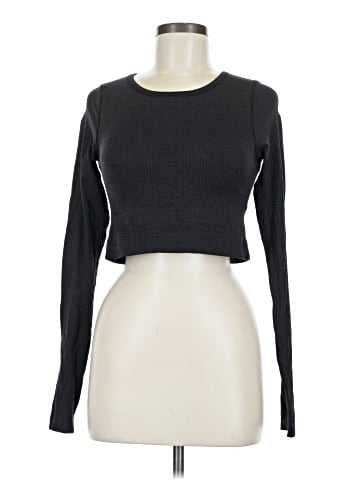 Lululemon Athletica Long Sleeve T-Shirt (view 1)