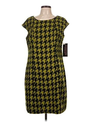Signature by Robbie Bee Casual Dress (view 1)