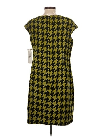 Signature by Robbie Bee Casual Dress (view 2)
