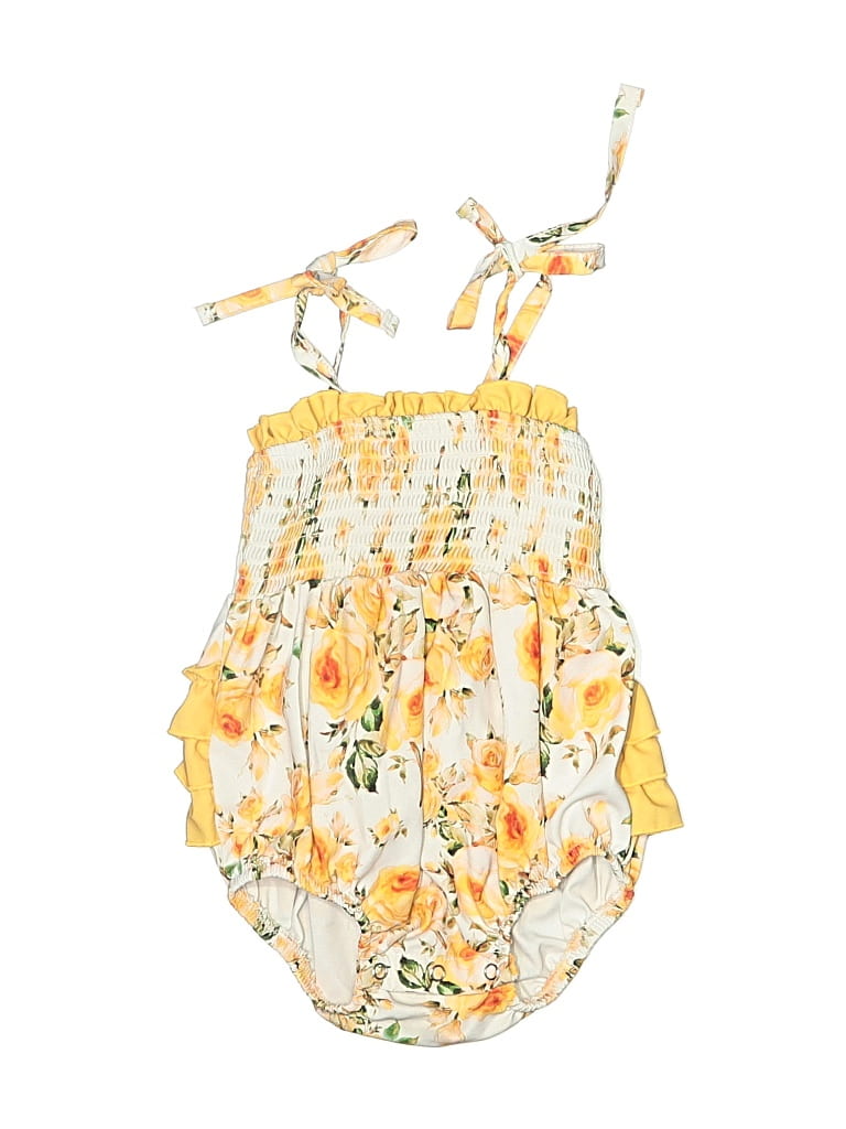 Pre-owned Assorted Brands Kids' Short Sleeve Outfit In Yellow