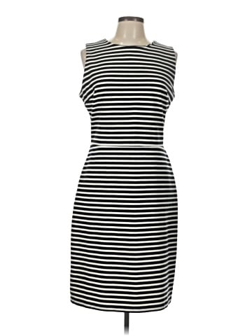Old Navy Casual Dress (view 1)