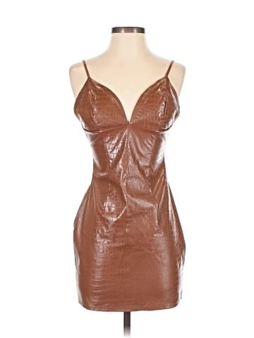 Blanc Cocktail Dress (view 1)