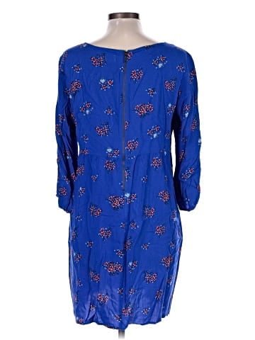 Old Navy Casual Dress (view 2)