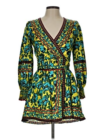 Alice + Olivia Casual Dress (view 1)