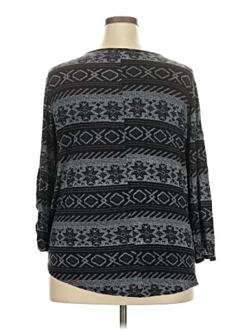 Wet Seal 3/4 Sleeve Top (view 2)