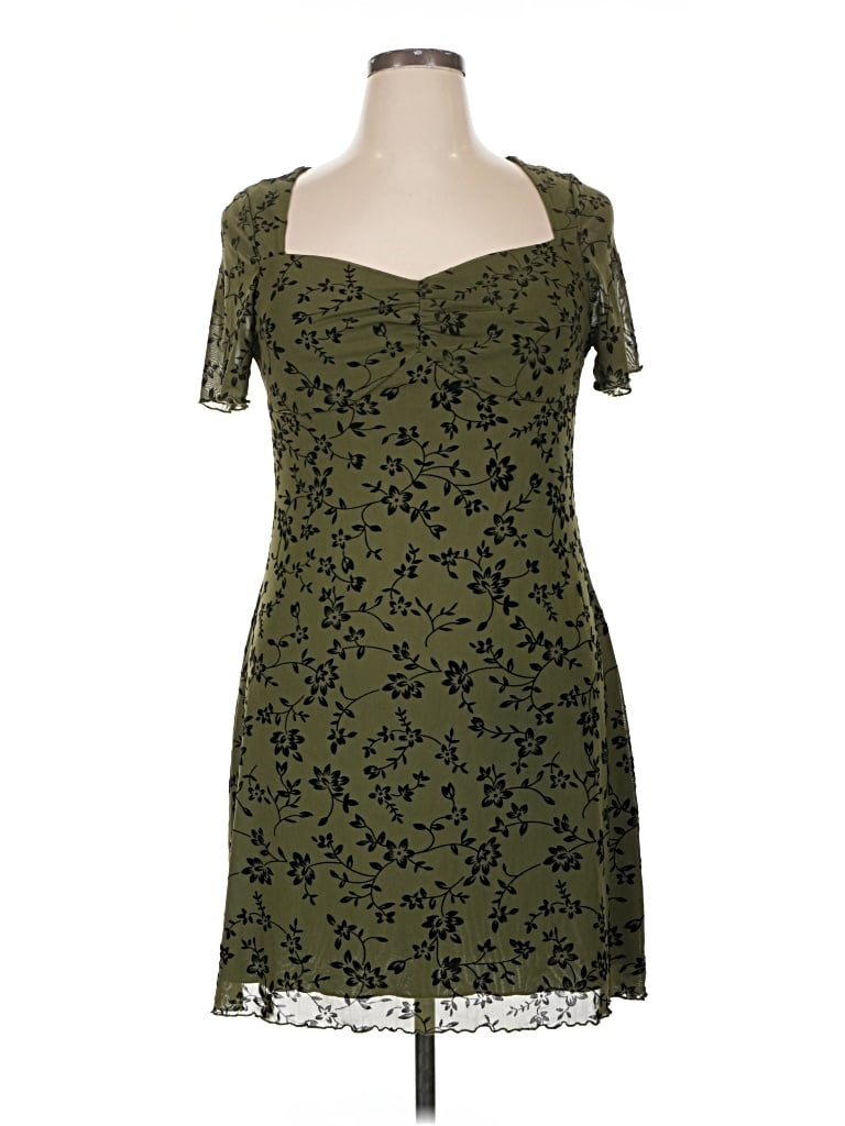 Pre-owned Cider Casual Dress In Green