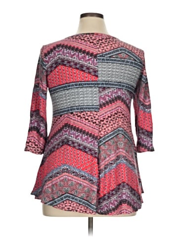 Nandashe 3/4 Sleeve Top (view 2)