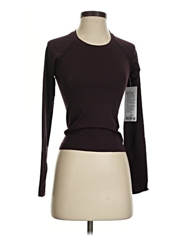 Lululemon Athletica Long Sleeve T-Shirt (view 1)