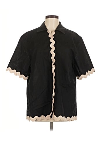 Seven Wonders Short Sleeve Button-Down Shirt (view 1)