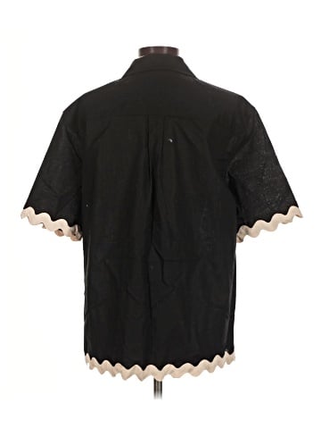 Seven Wonders Short Sleeve Button-Down Shirt (view 2)