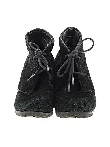 White Mountain Ankle Boots (view 2)