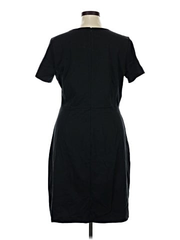 Old Navy Casual Dress (view 2)