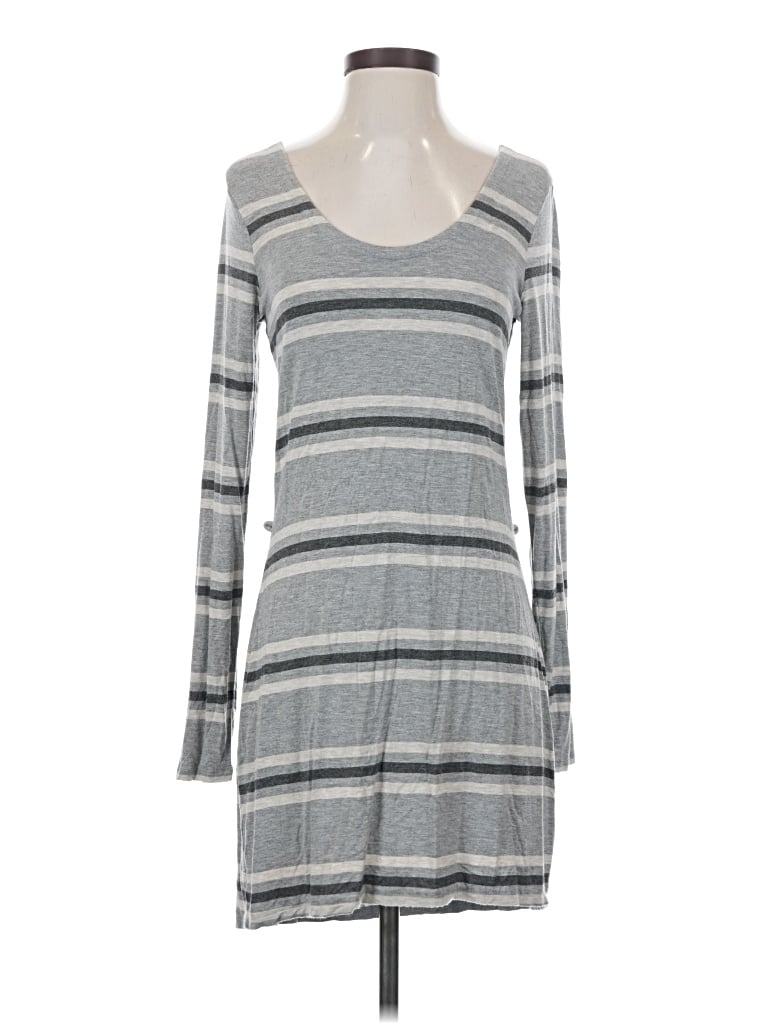 Pre-owned Chaser Casual Dress In Gray