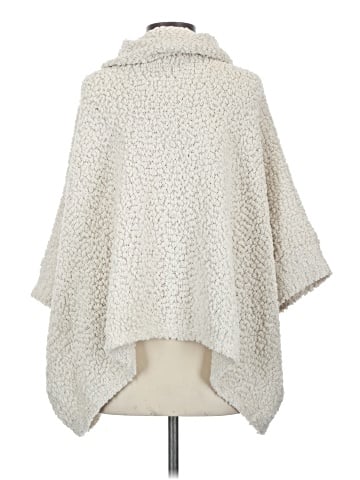 Romeo & Juliet Couture Poncho (view 2)