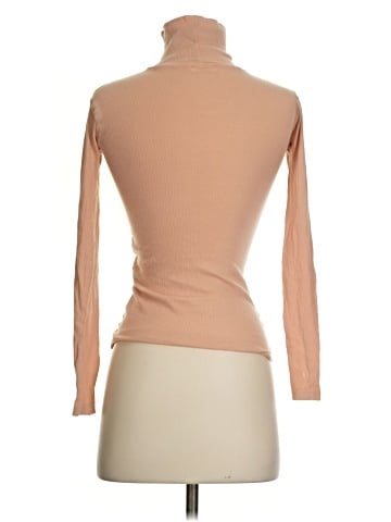 WVN. Turtleneck Sweater (view 2)
