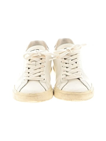 VEJA Sneakers (view 2)