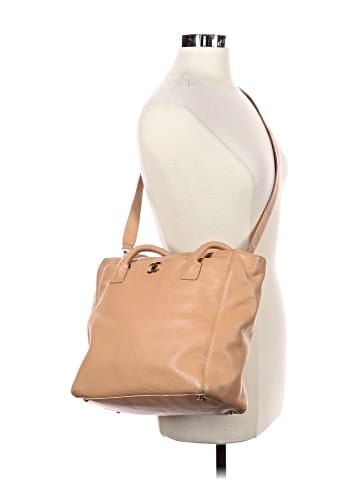 Chanel 2000-2002 Caviar Executive Tote Bag (view 2)