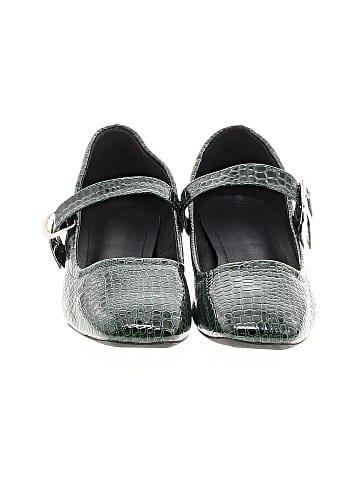 Unbranded Flats (view 2)