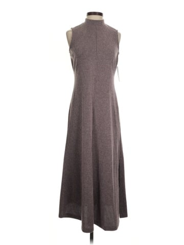 Donna Morgan Casual Dress (view 1)