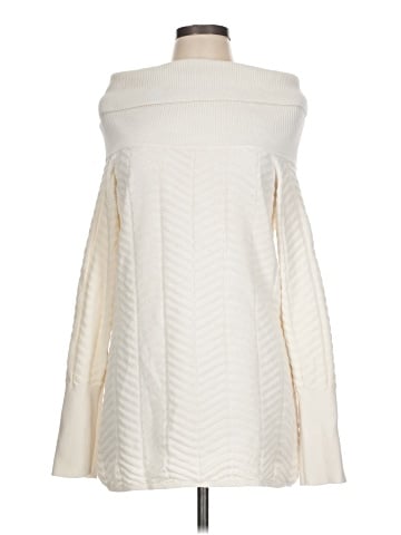 Chaus Poncho (view 1)