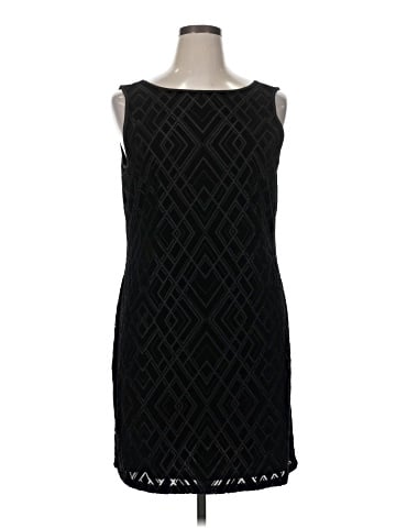 White House Black Market Cocktail Dress (view 1)