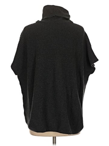 Lilla P Poncho (view 2)