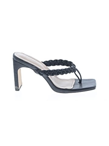 She & In Sandals (view 1)