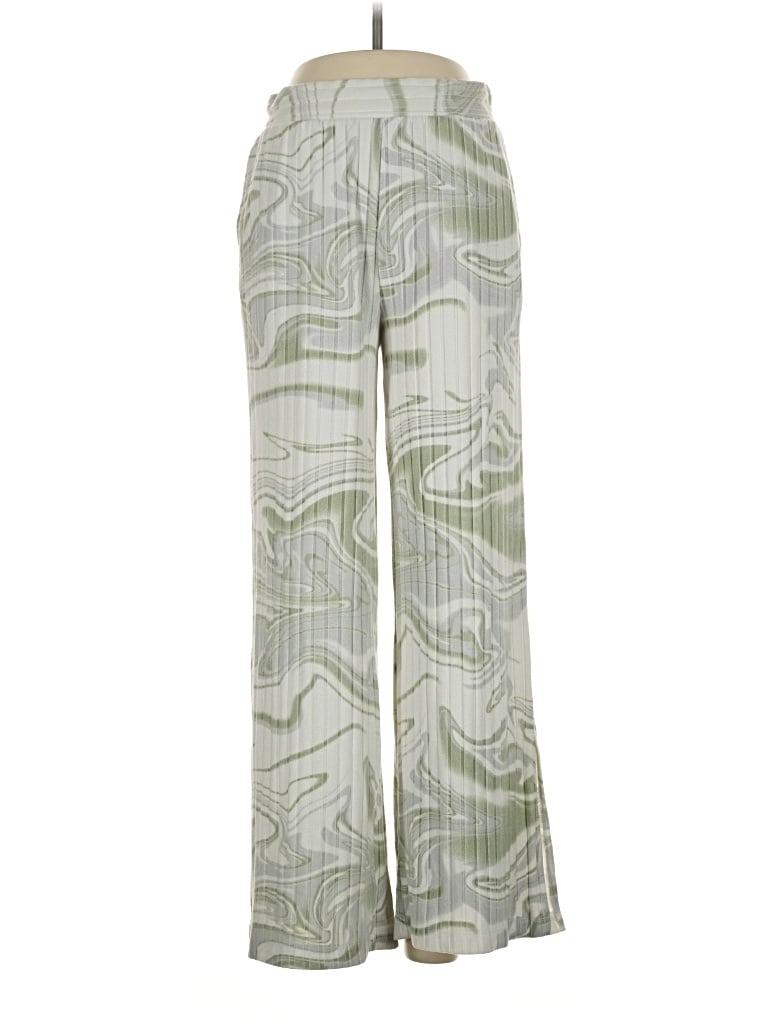 Pre-owned Secret Treasures Casual Pants In Green