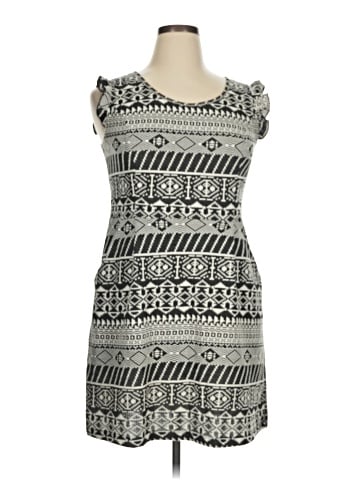 Xhilaration Casual Dress (view 1)
