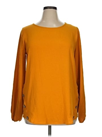 Betsey's Boutique Shop Long Sleeve Top (view 1)