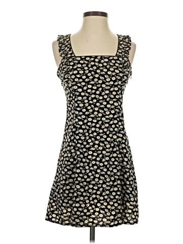 Pins and Needles Casual Dress (view 1)